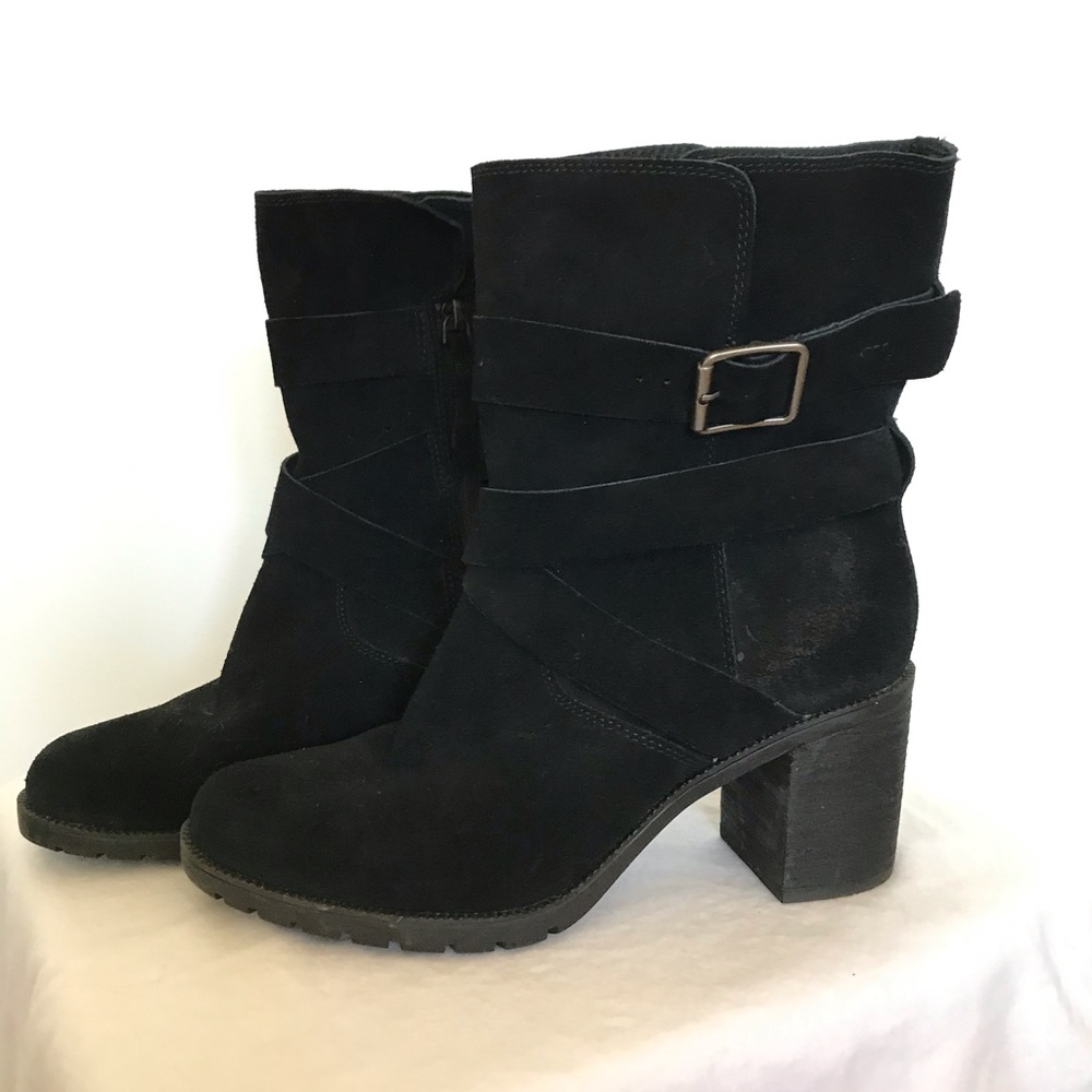 Clarks Leather Boots PRICE TO SELL